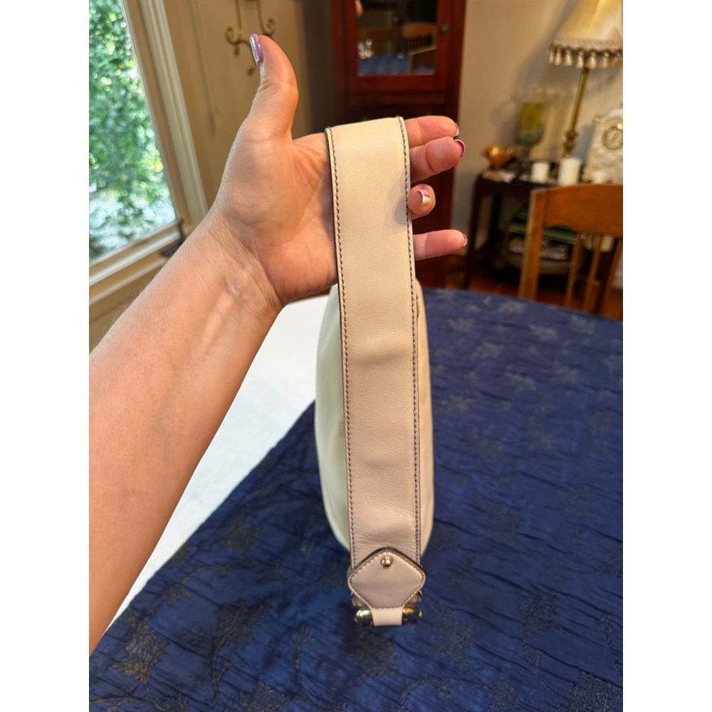 Gucci Cream Leather Hobo Bag - Picture 9 of 16